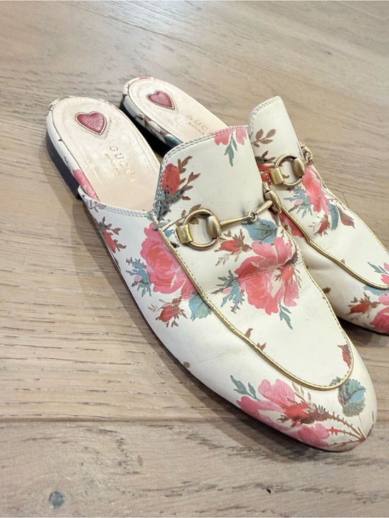 Gucci Shoes - Gucci Floral Ivory Leather Princetown Mules with Pink Accents size 39